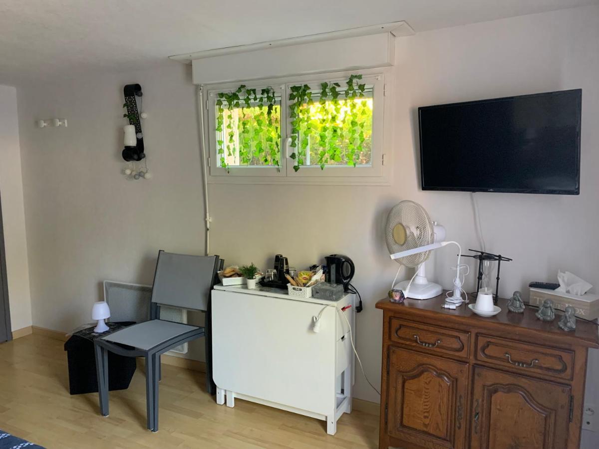 Une Agreable Chambre Independante Rilhac-Rancon Екстериор снимка